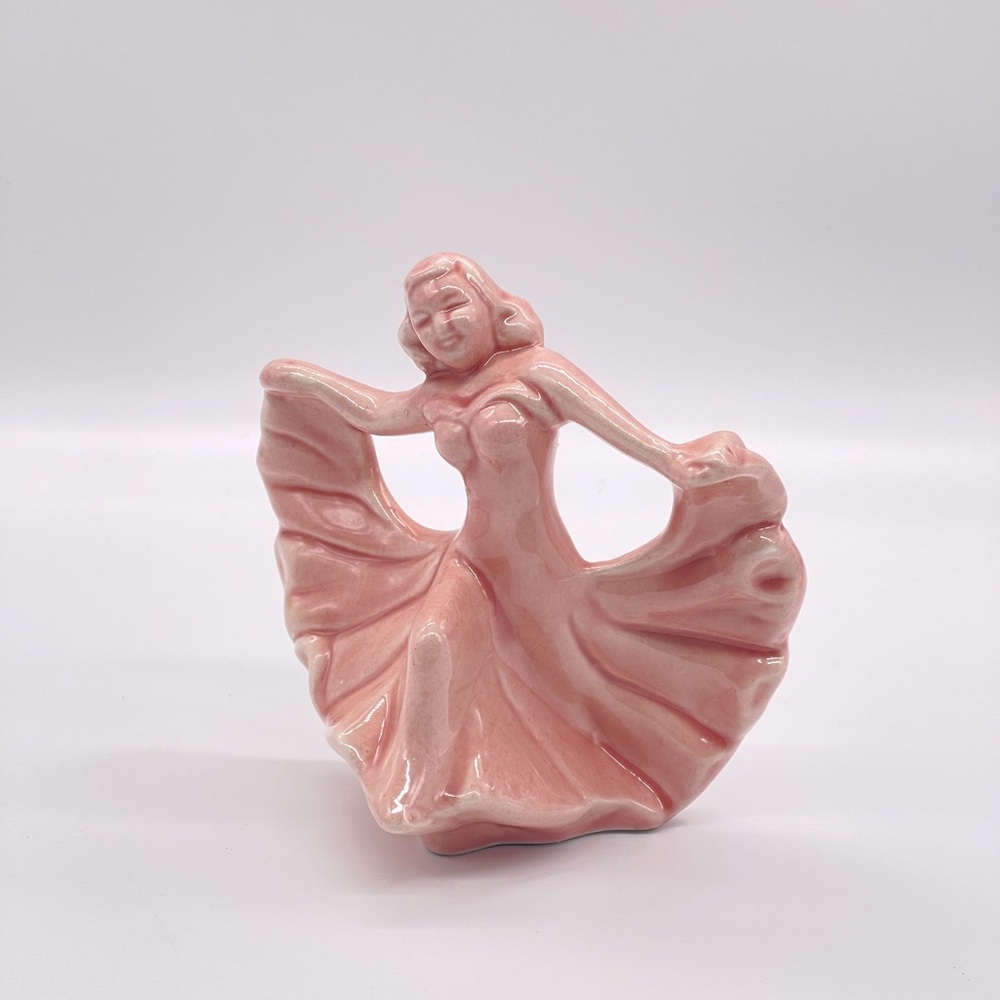 MONROVIA WALKER POTTERY VINTAGE 40'S DANCING LADY